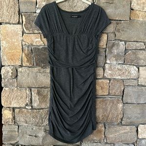 🌷3 for $12 Trouvé form fitted dress.